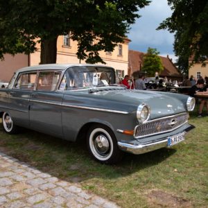 Opel Kapitän-min