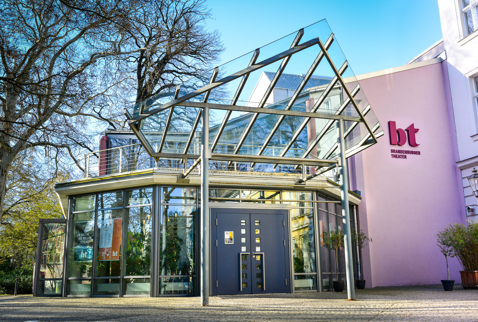 Wochenplan des Brandenburger Theater Brandenburg live