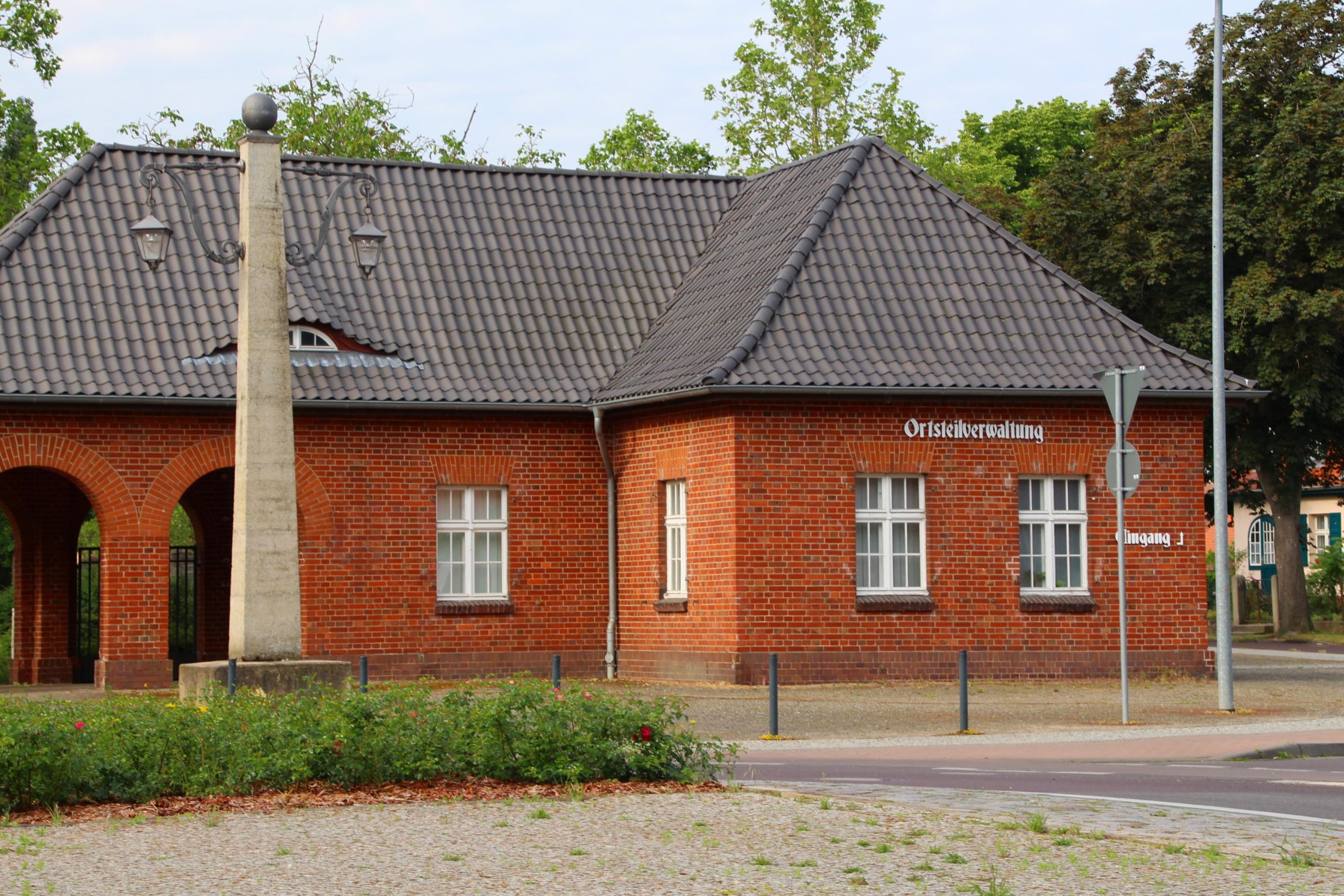 Kirchmöser_Ortsteilverwaltung_Einzeln__C_DDexneit