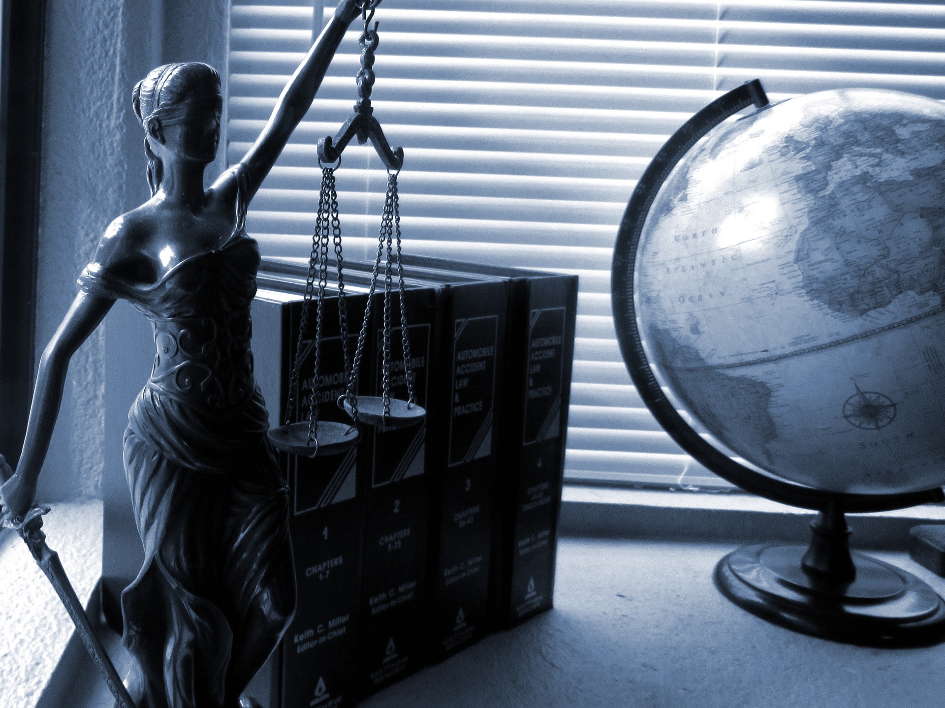 2017_08_07_lady-justice