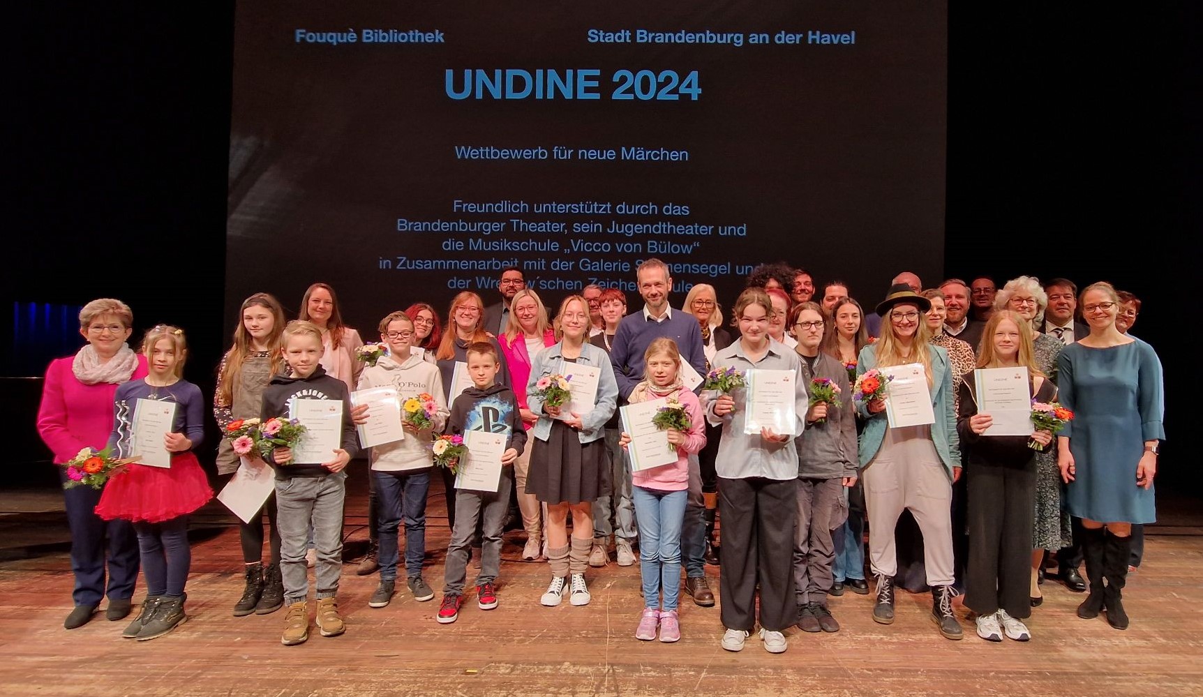 Finale_Märchen_2024_Gruppenbild