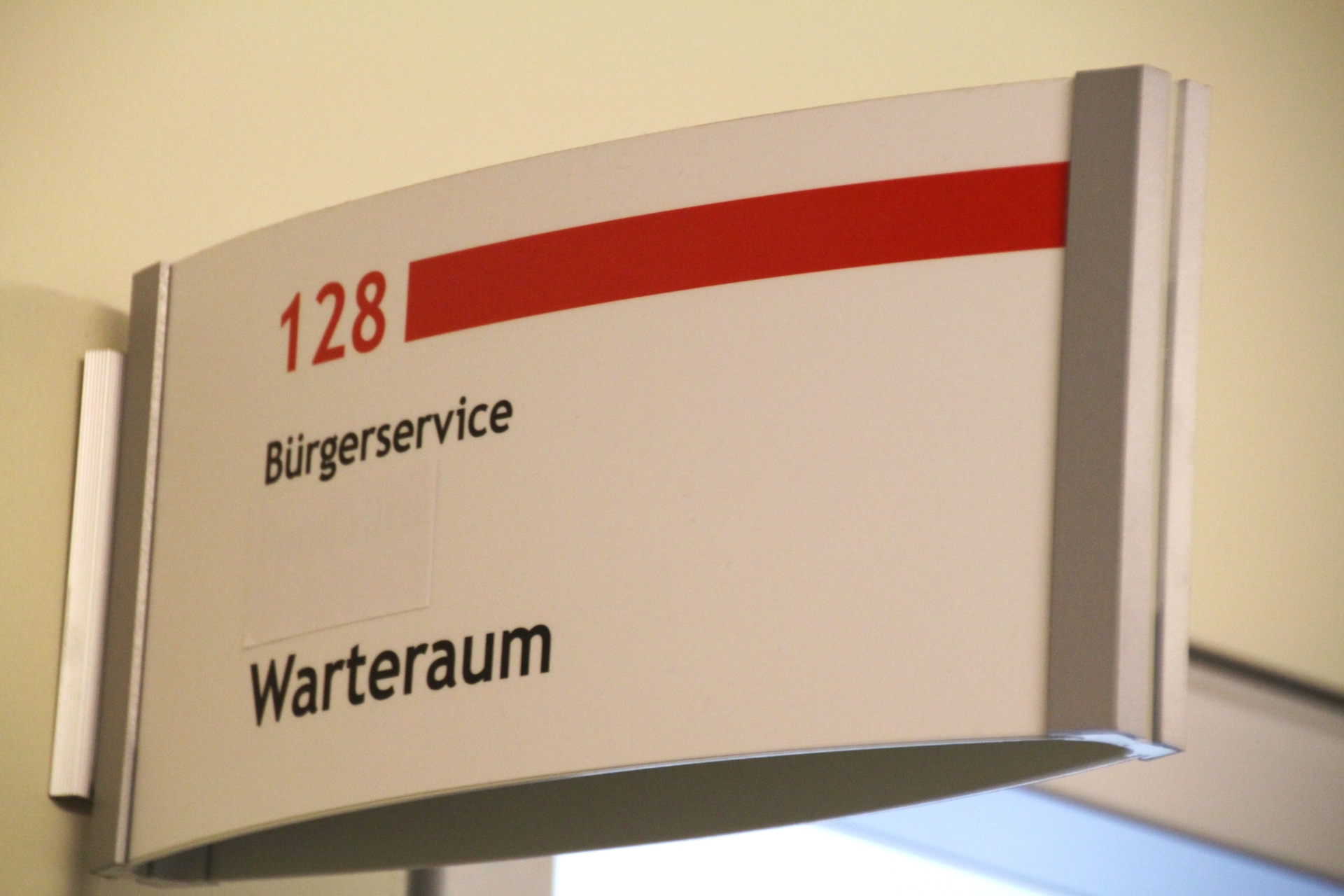 Bürgerservice-Stadtverwaltung_Nicolaiplatz__2___C_SW