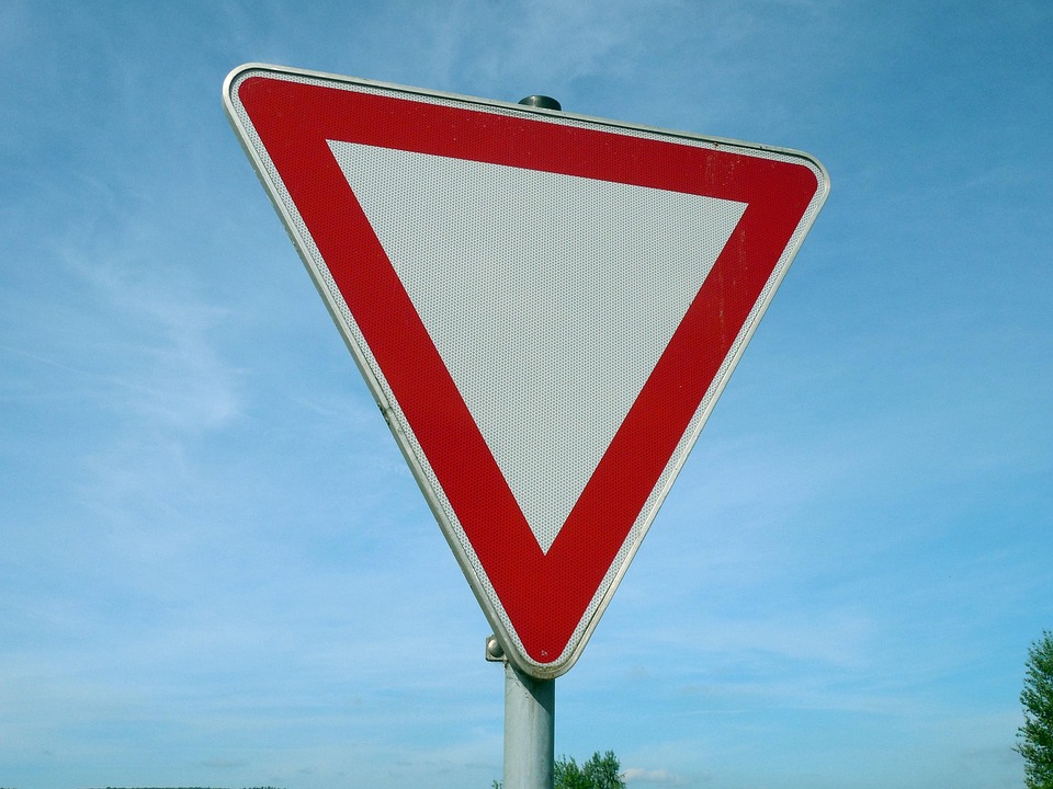 right-of-way-809137_960_720