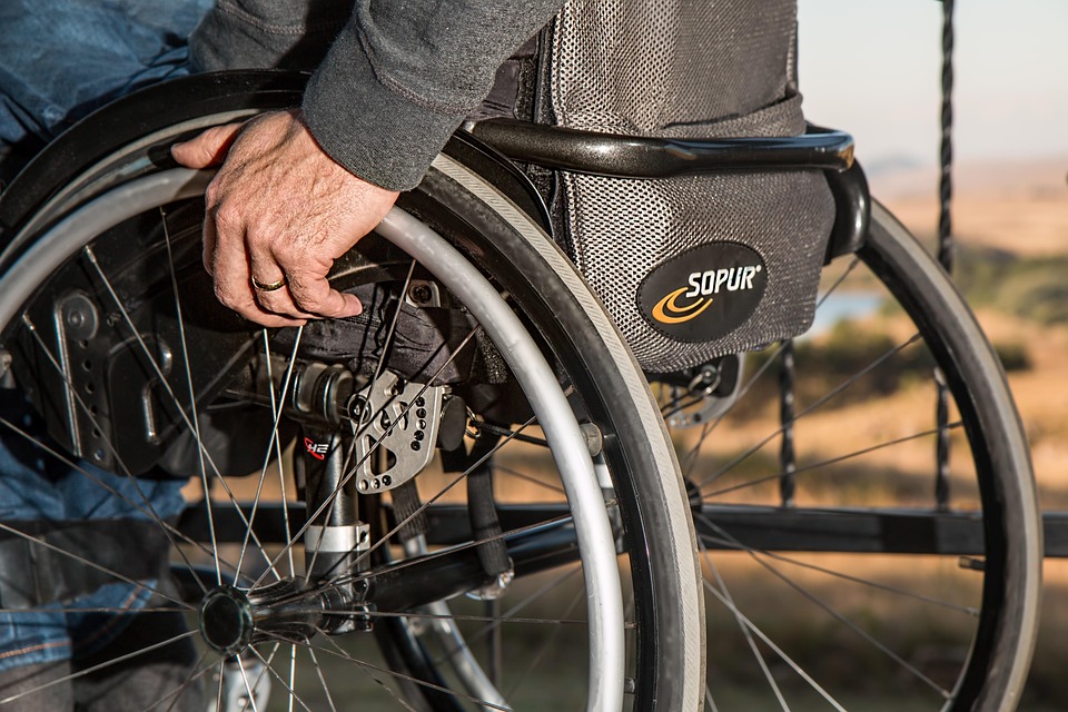wheelchair-749985_960_720 wheelchair-749985_960_720