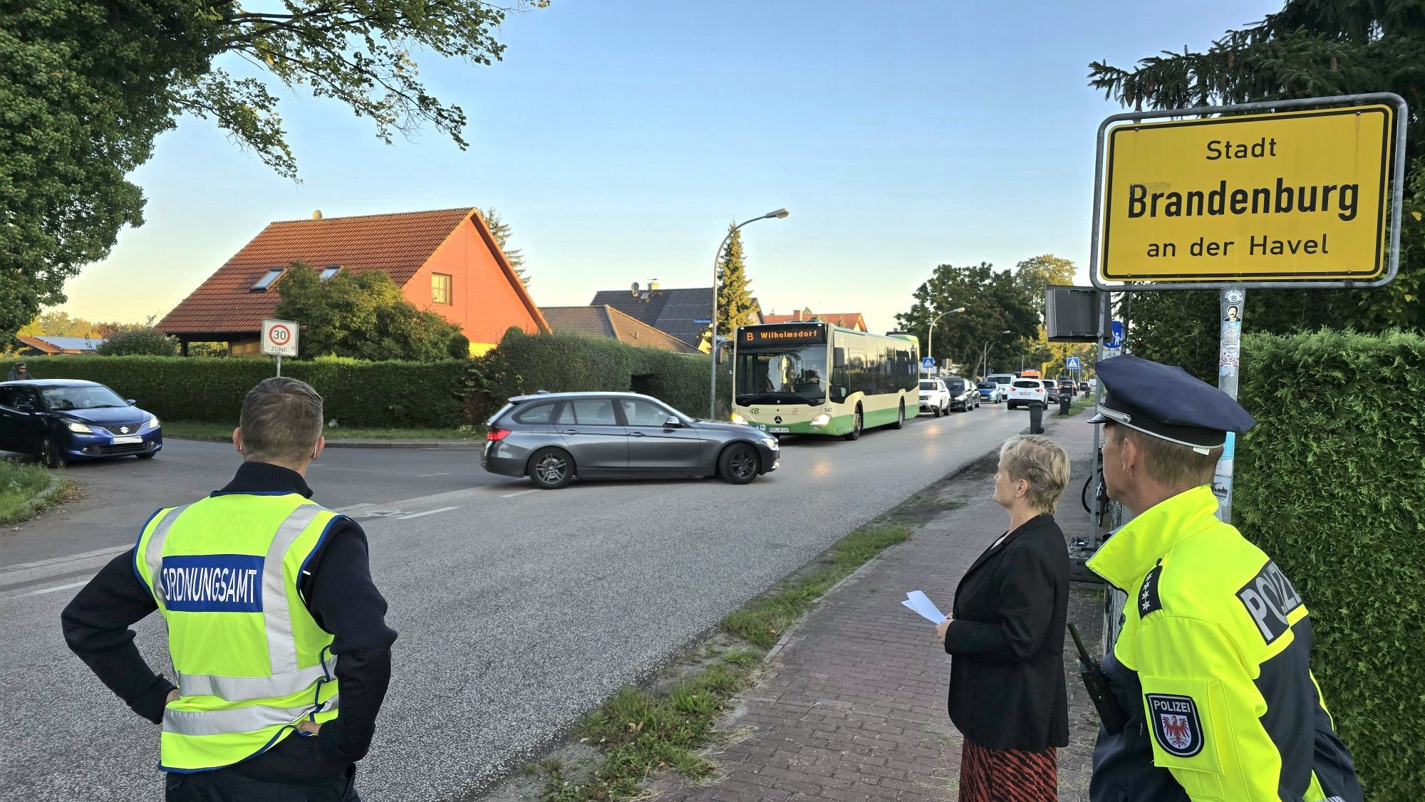 Schulbeginn_Orndungsamt_Polizei_080925-1