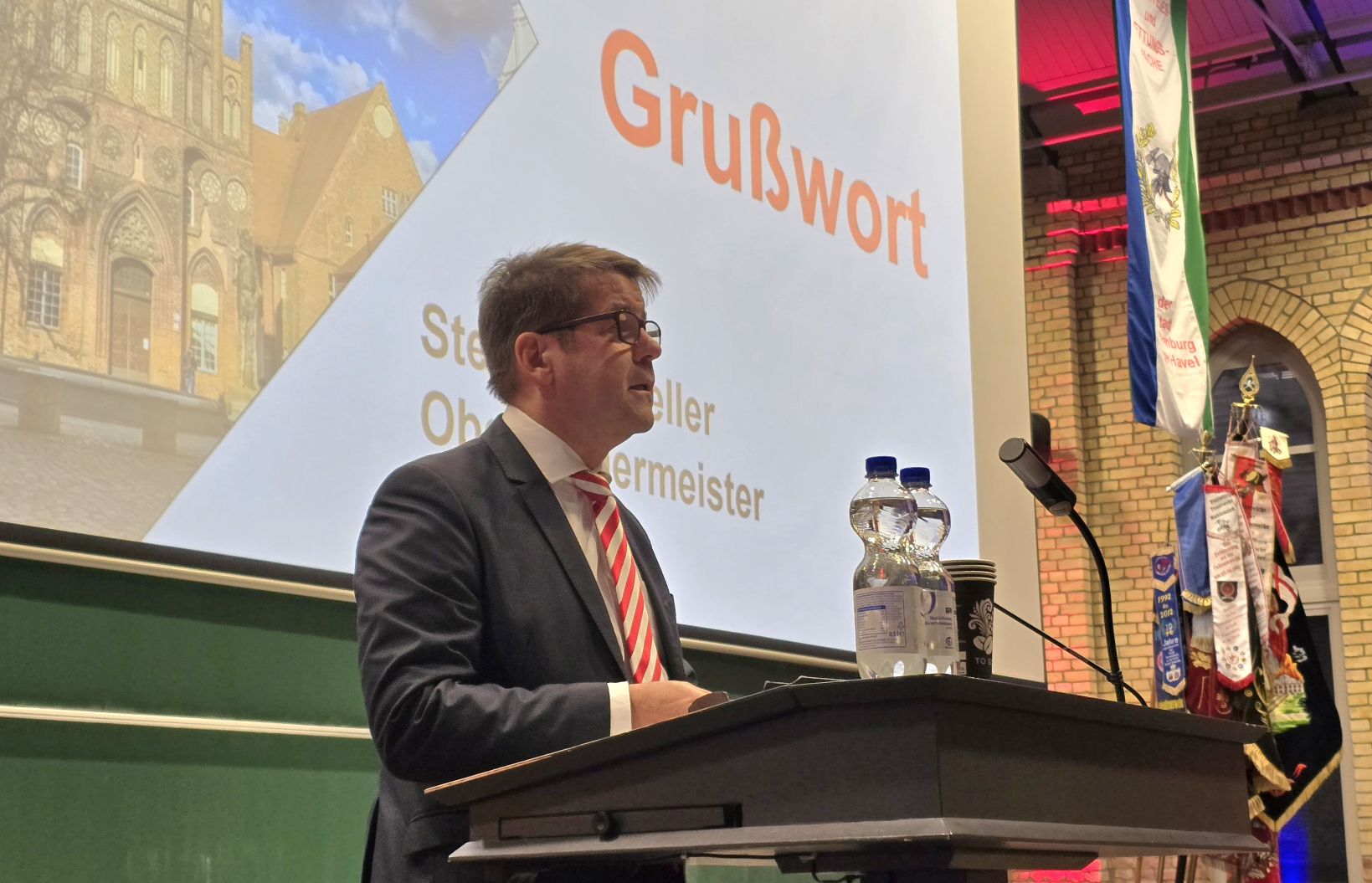 20251122_142140_0_ 20251122_142140_0_