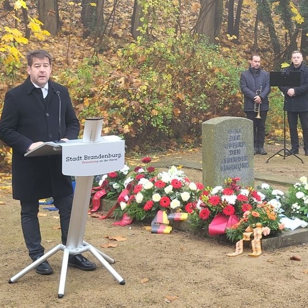Kranzniederlegung_Volkstrauertag_161125_CT-2 Kranzniederlegung_Volkstrauertag_161125_CT-2