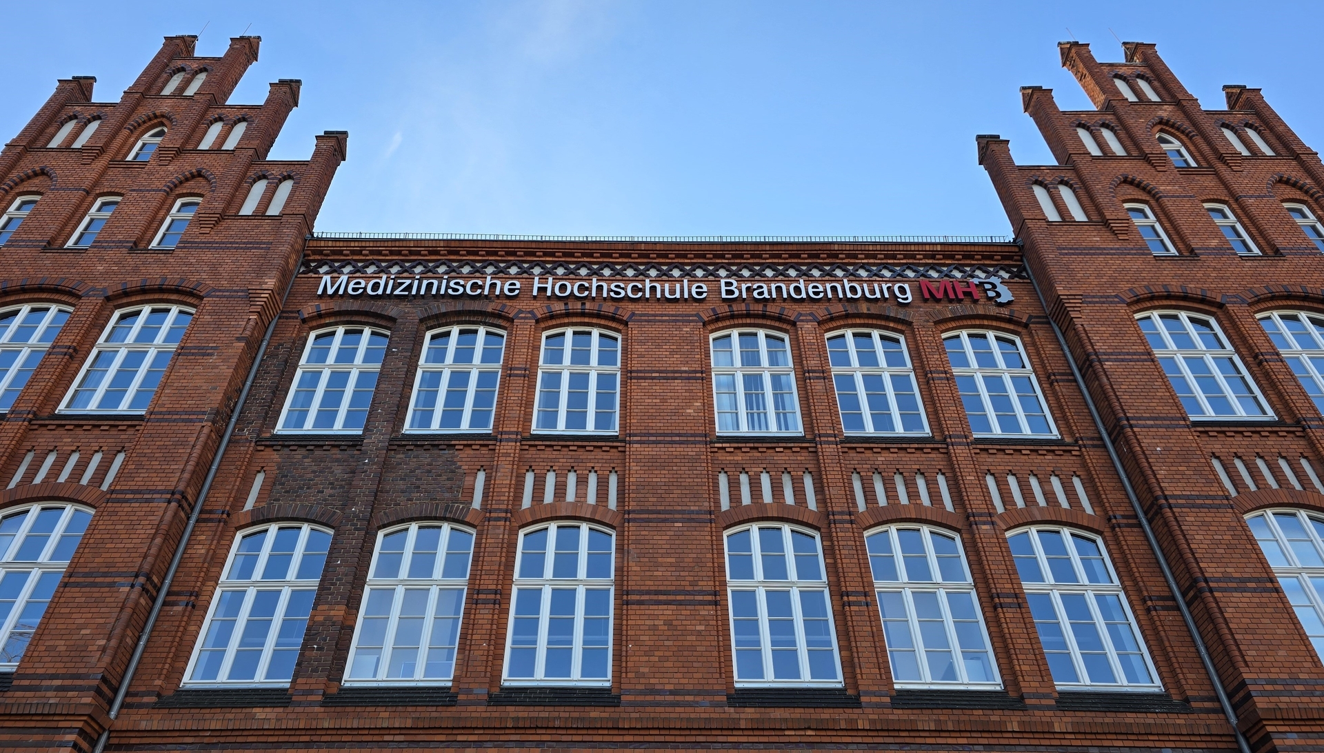 MHB_Medizinische_Hochschule_Brandenburg_061125-1 MHB_Medizinische_Hochschule_Brandenburg_061125-1