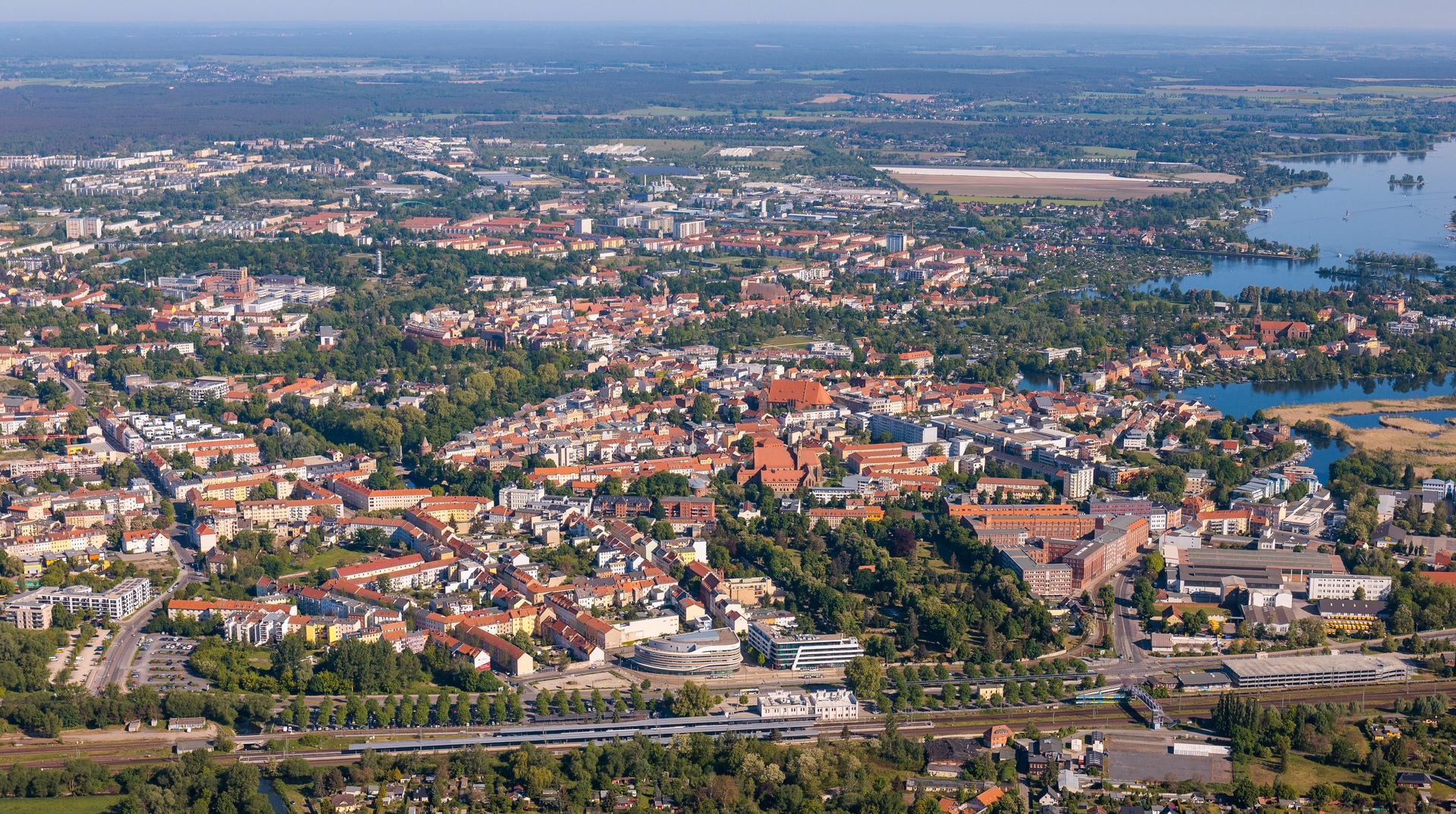 240509-Brandenburg-adH-BahnhofR3CS3926_c_Reinhardt_und_Sommer_GbR