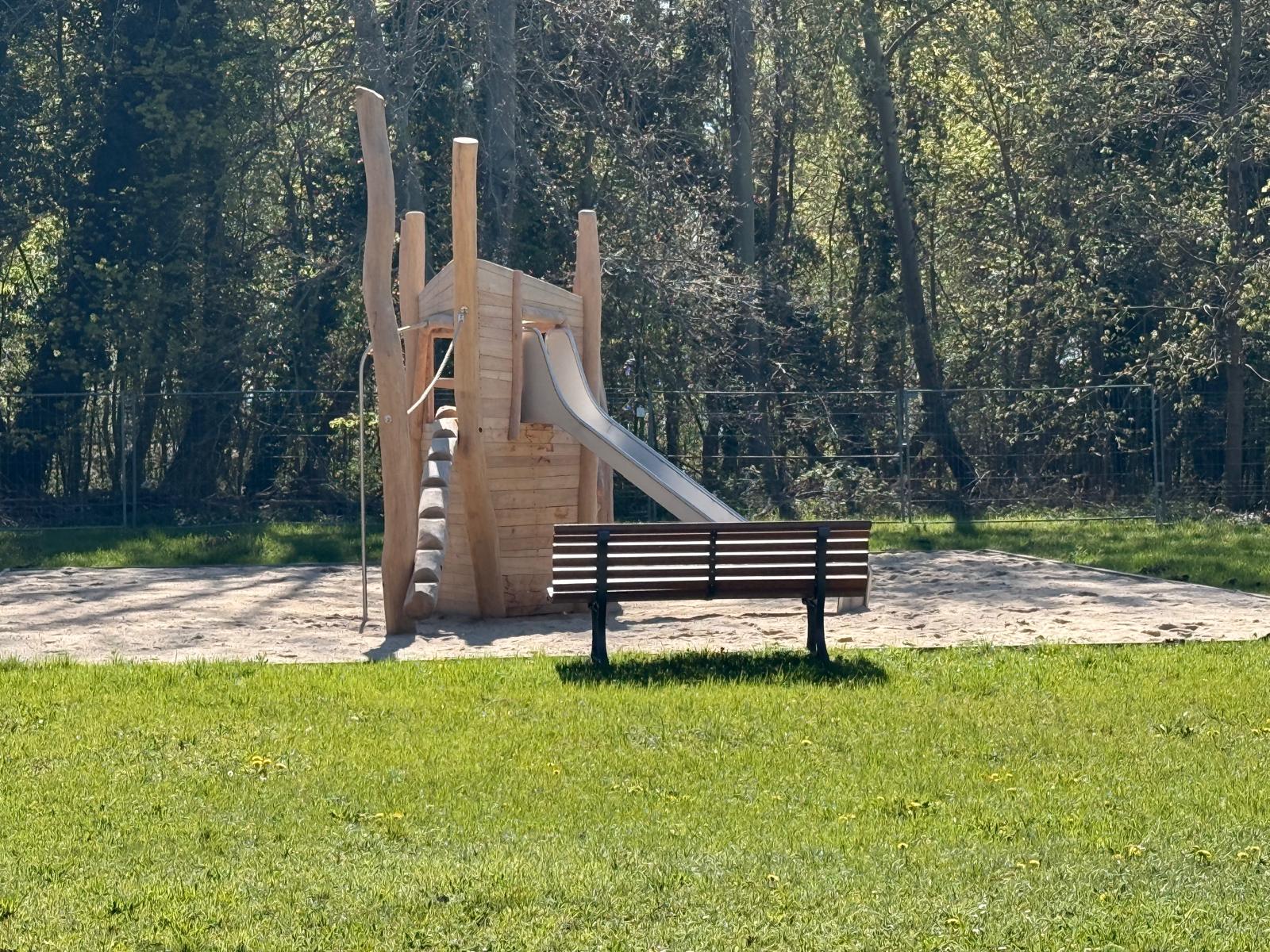 Spielplatz_Plaue_Koenigsmarckstraße_3