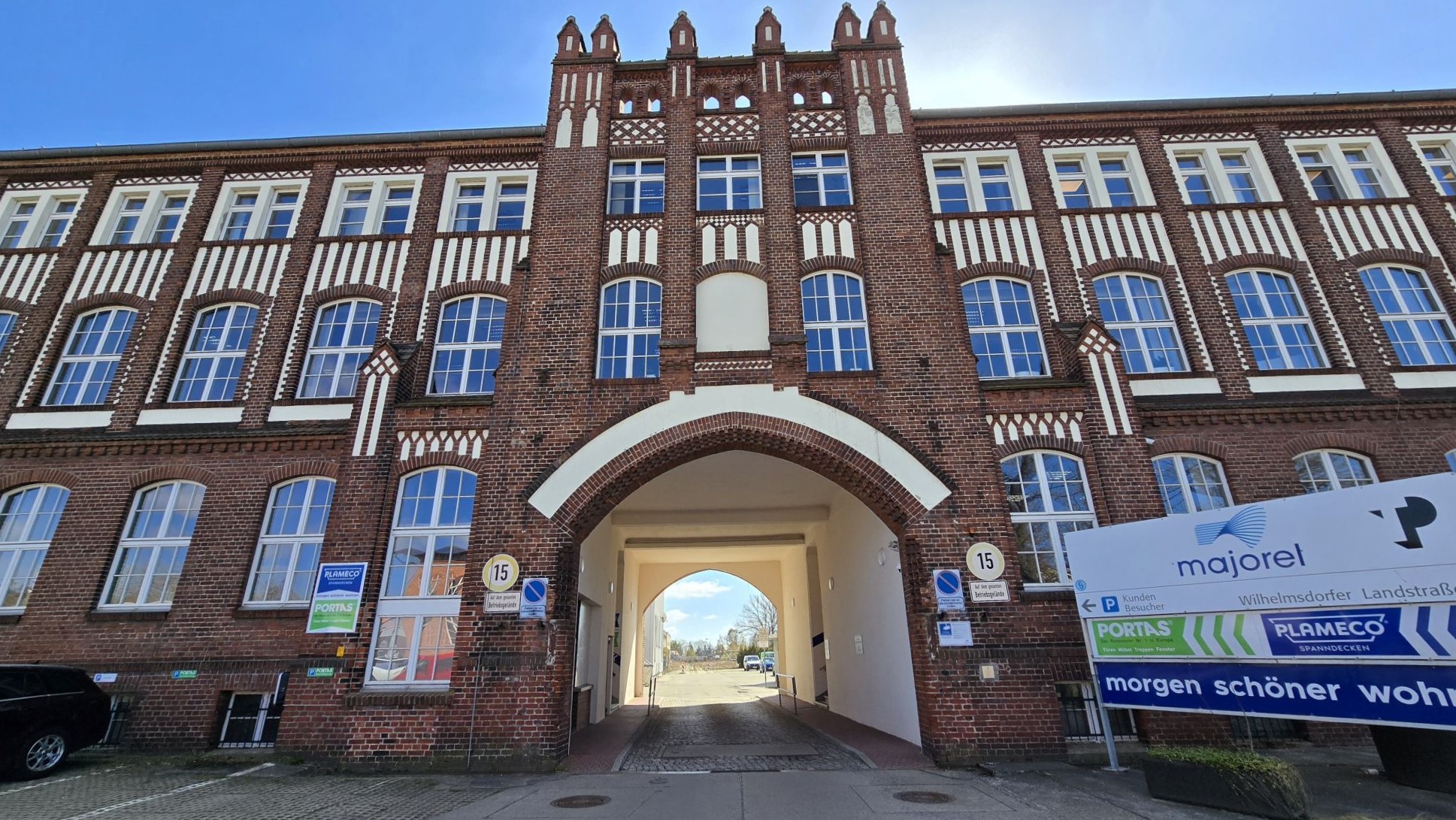 Wilhelmsdorfer_Landstraße_43_Excelsior_Verwaltungsgebäude_070426