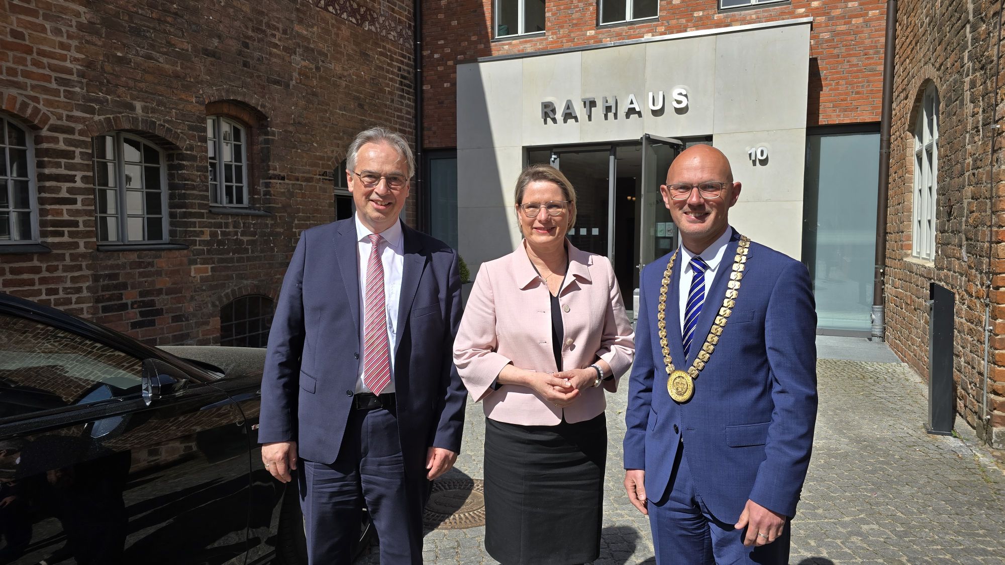 OB_Keip_begrüßt_OLGs_und_Bundesjustizministerin_Dr._Stefanie_Hubig120526-0 OB_Keip_begrüßt_OLGs_und_Bundesjustizministerin_Dr._Stefanie_Hubig120526-0