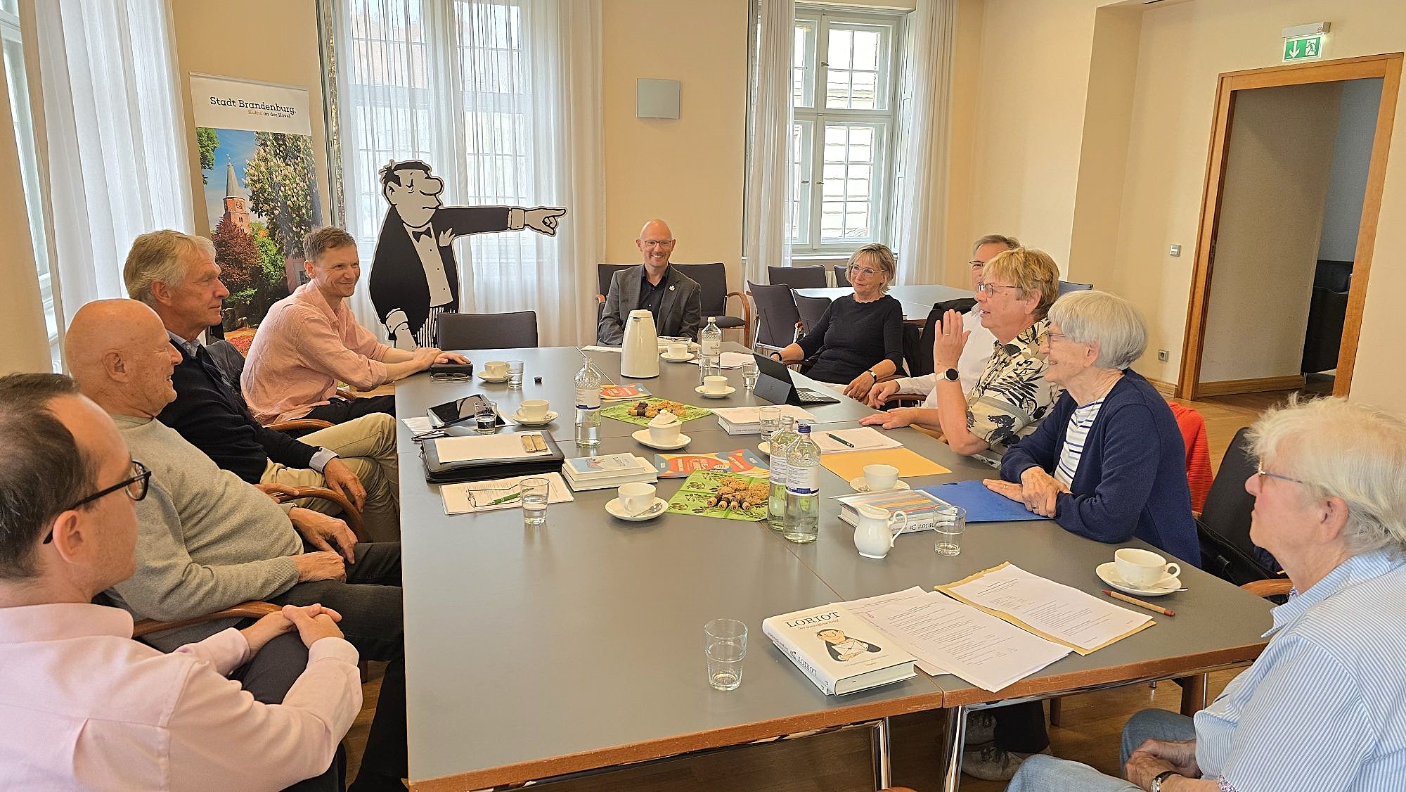 OB_Keip_zu_Gast_bei_Vicco-von-Bülow-Stiftung_030626-1 OB_Keip_zu_Gast_bei_Vicco-von-Bülow-Stiftung_030626-1