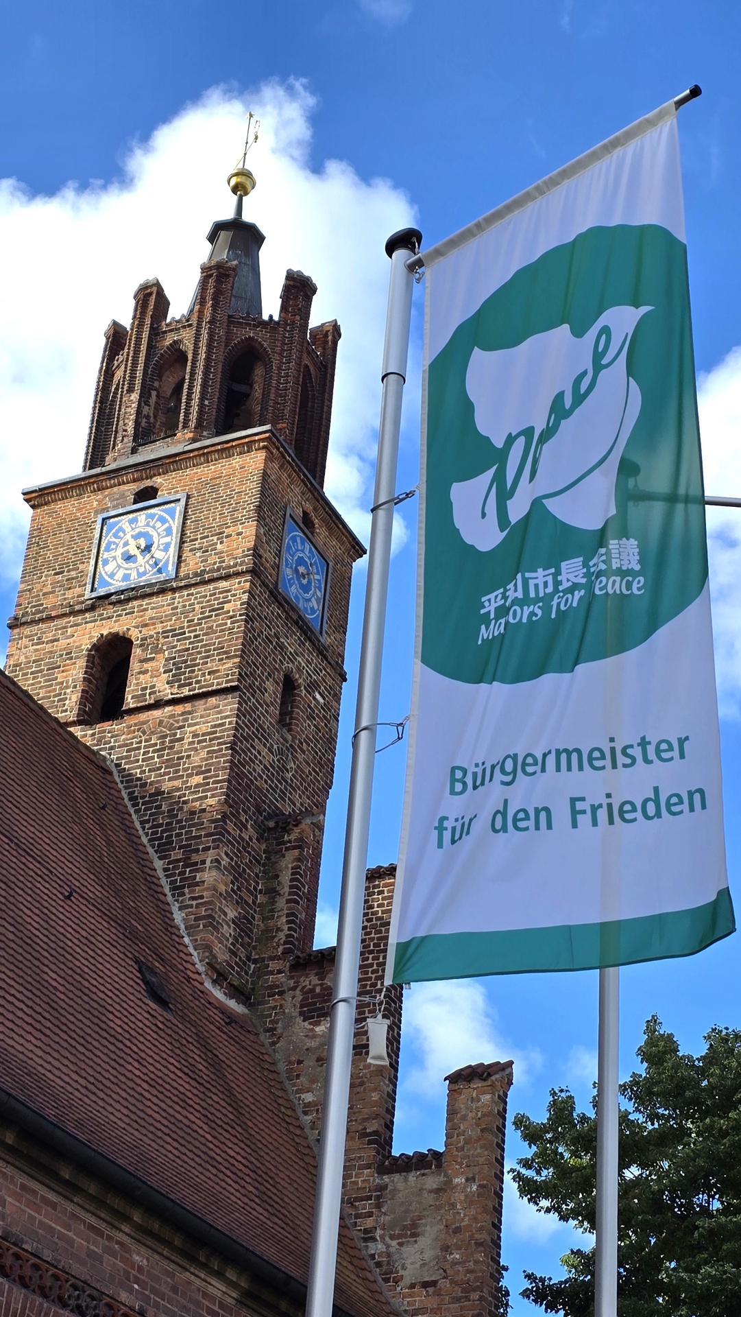 Flagge_Majors_for_Peace_Rathaus_2026 Flagge_Majors_for_Peace_Rathaus_2026