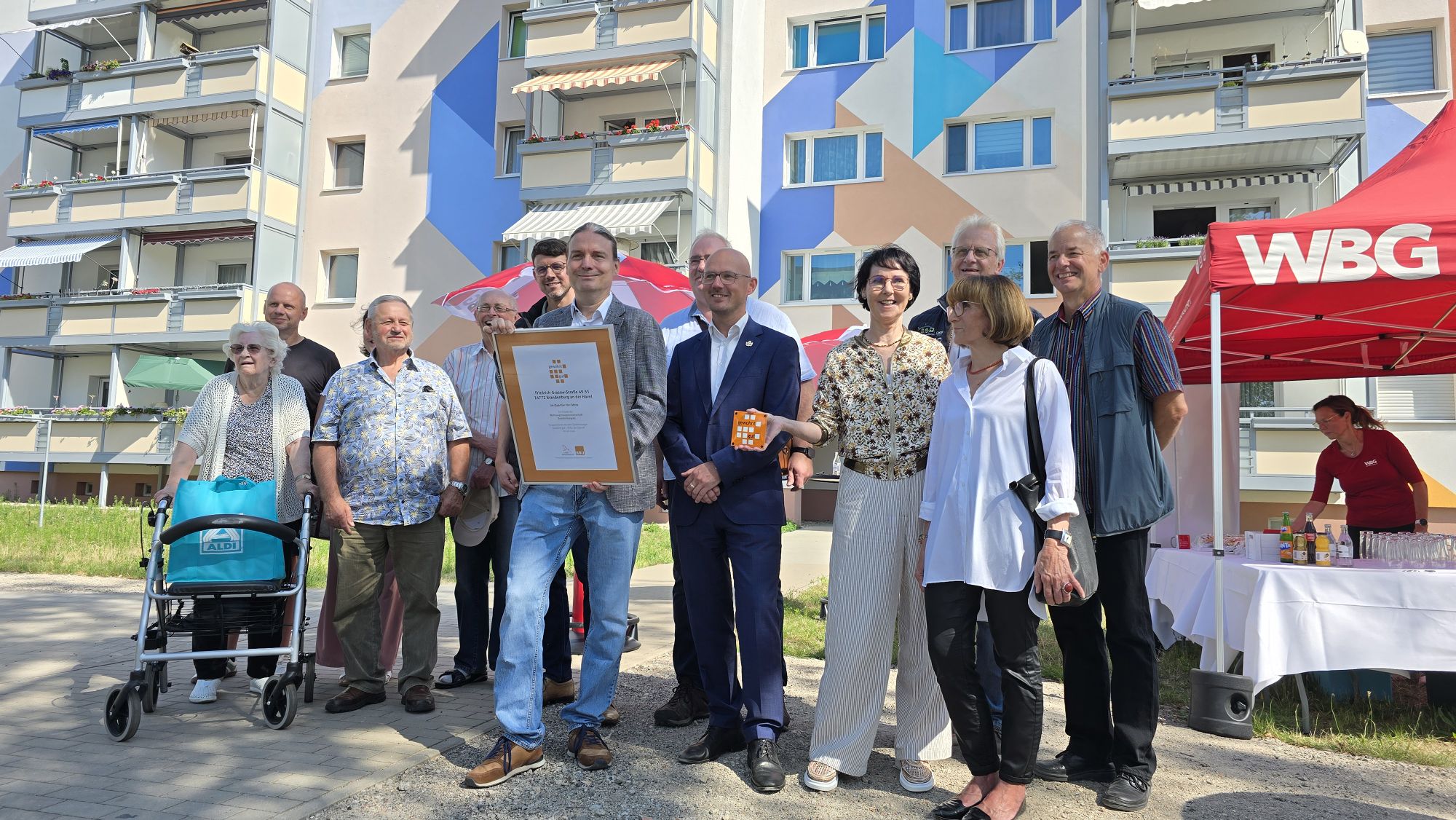 WBG_Friedrich-Grasow-Straße_49-55_Gewohnt_gut_130726-1 WBG_Friedrich-Grasow-Straße_49-55_Gewohnt_gut_130726-1