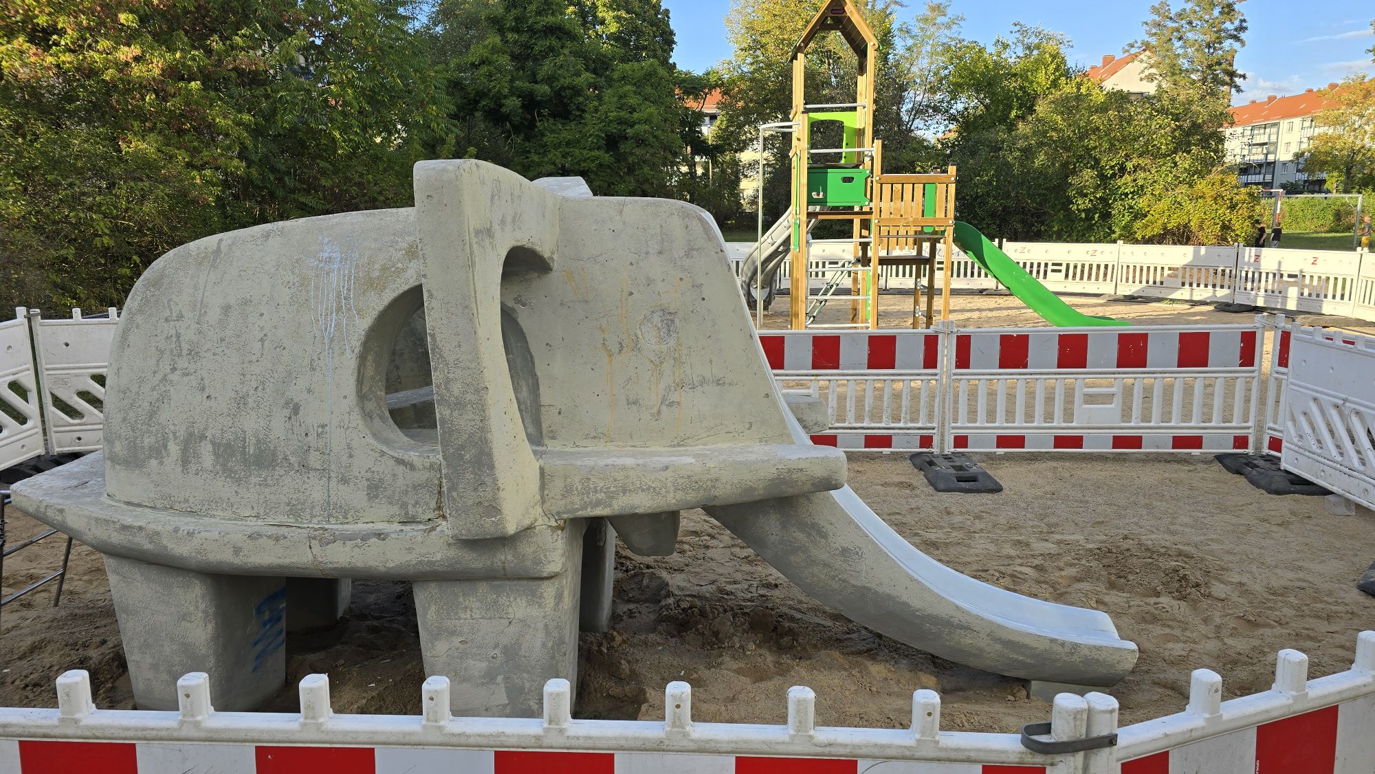 Baustelle_Elefantenspielplatz_2209126 Baustelle_Elefantenspielplatz_2209126